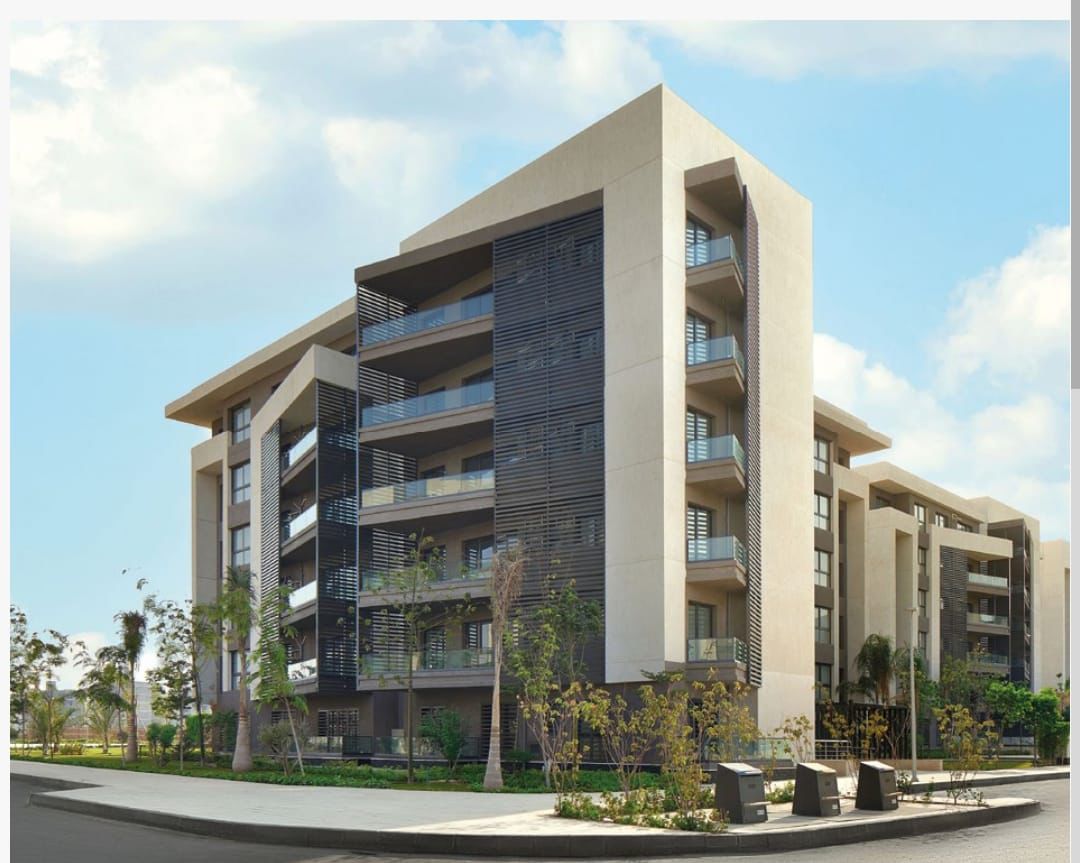 شقة في مدينتي 100 م2 للإيجار قانون جديد بحري على بحيرات 17,000 ج 