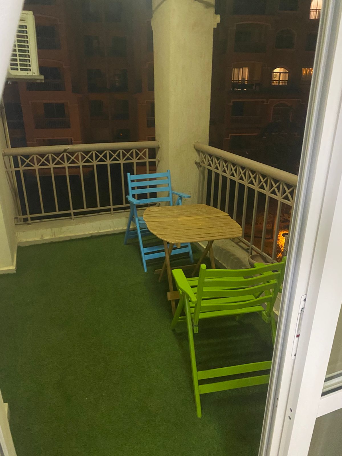 شقة في مدينتي 100 م2 للبيع كاش على حديقة استلام فوري 5,000,000 ج 