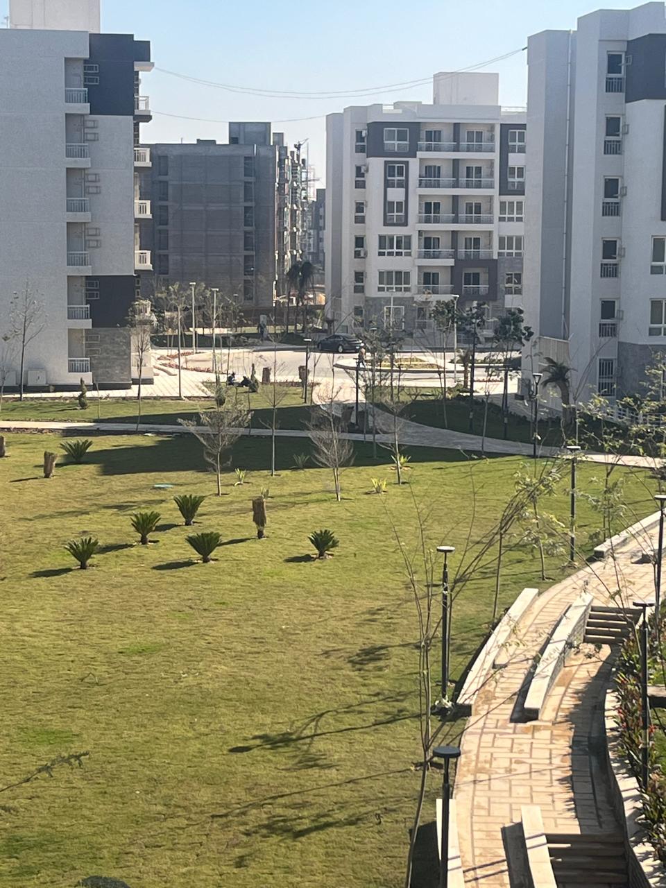 شقة في مدينتي 115 م2 للإيجار قانون جديد بحري على حديقة 16,000 ج 