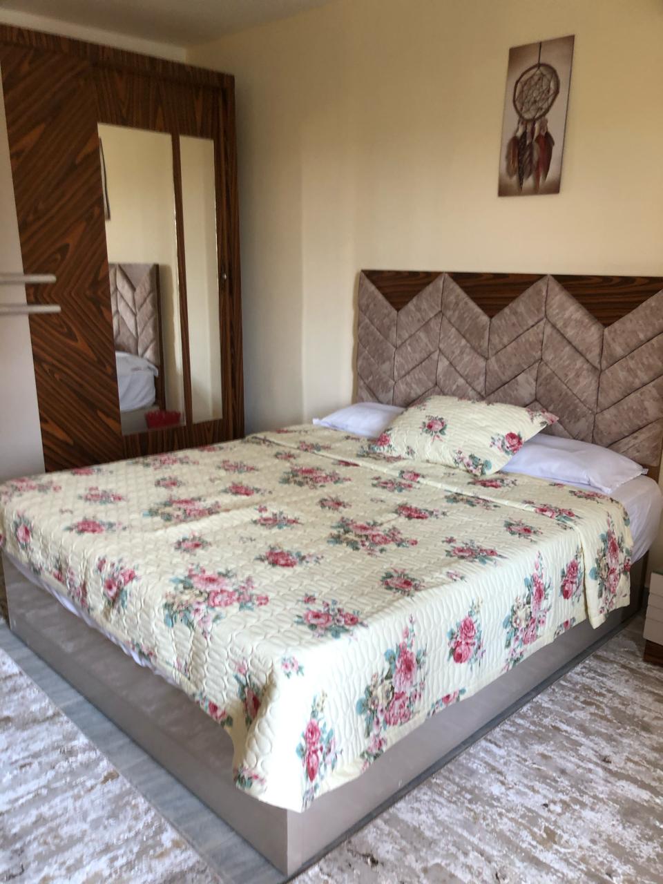 شقة في مدينتي 124 م2 للإيجار مفروش بحري 25,000 ج 