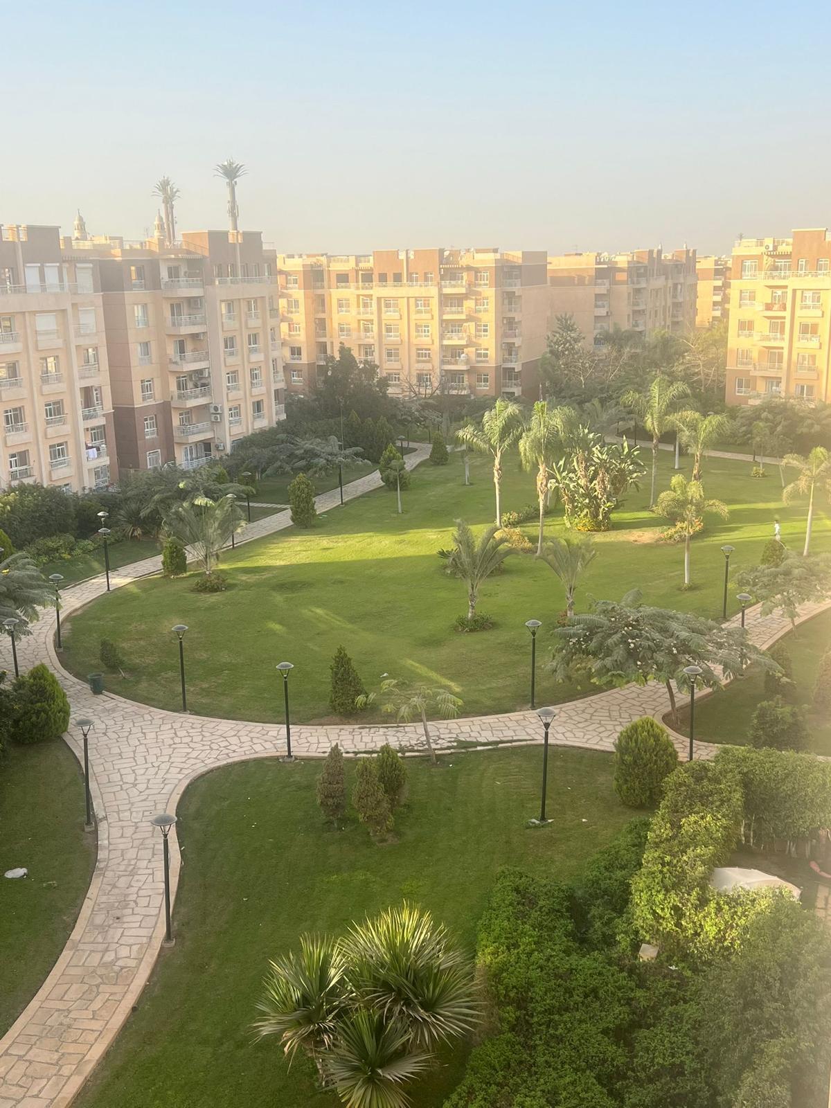 شقة في مدينتي 116 م2 للبيع كاش بحري على حديقة كبيرة تشطيب سوبر لوكس استلام فوري 5,500,000 ج 