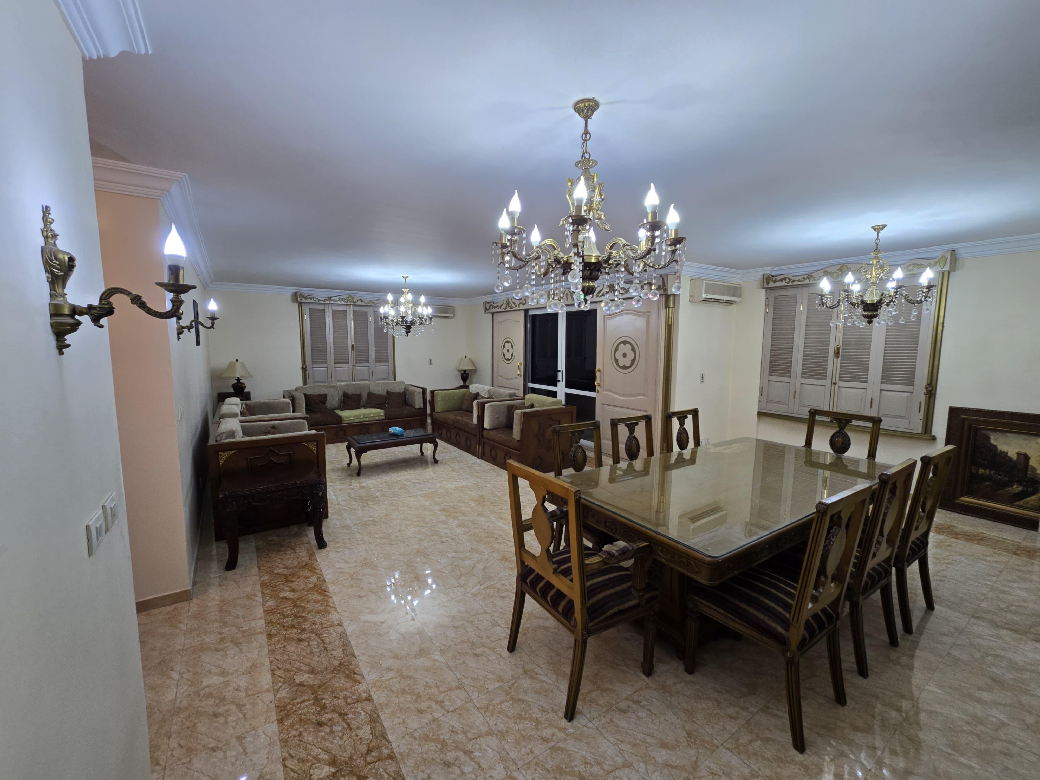 شقة في الرحاب 275 م2 للإيجار مفروش 65,000 ج 